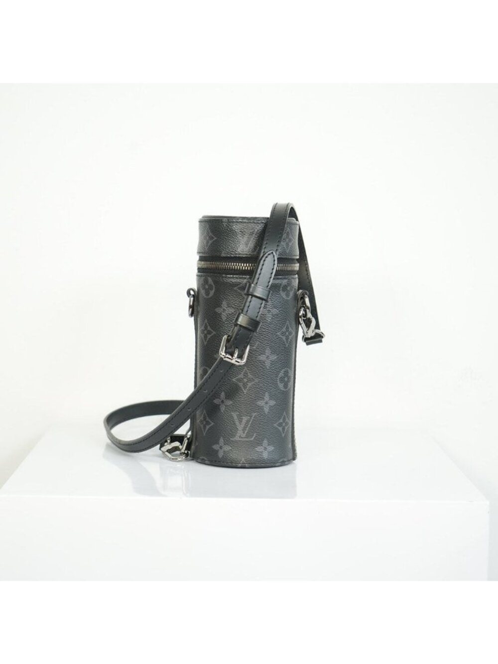 Louis Vuitton Monogram Eclipse Bottel Holder in Black w/dustbag